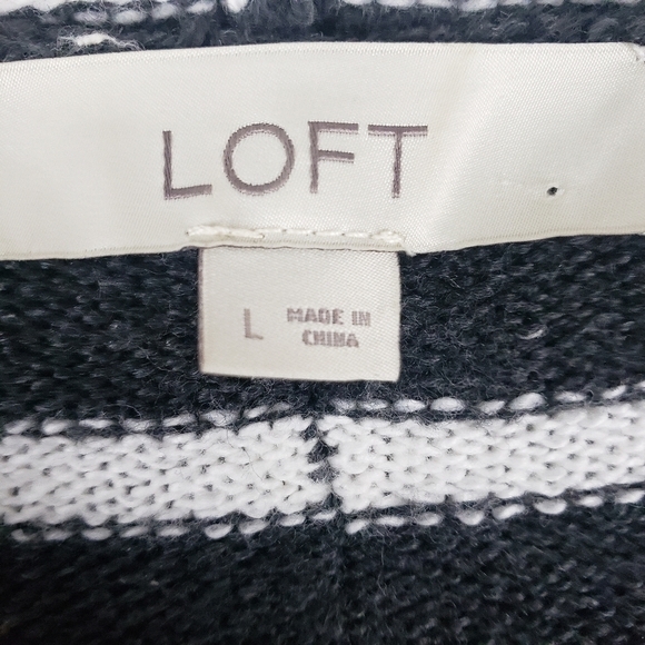 Loft knit striped gray and white hooded sweater - Picture 2 of 8